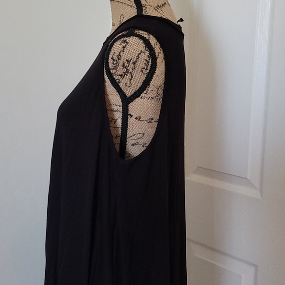 Muscle Tee - Picture 2 of 8